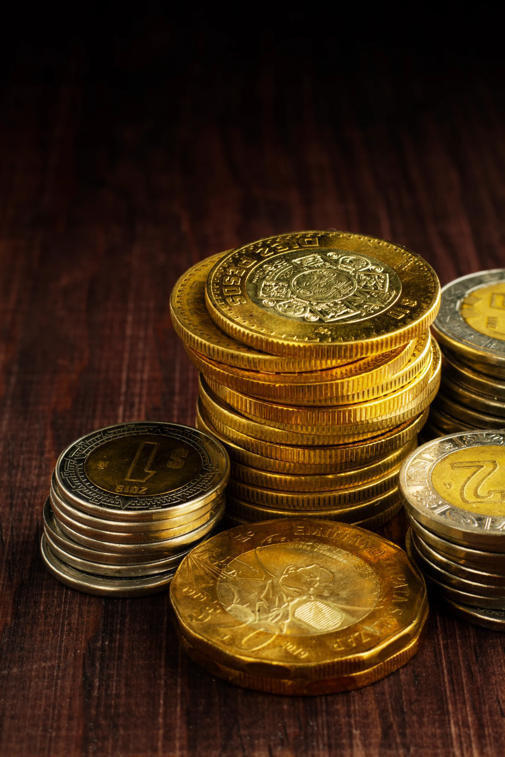 سوق الذهب والسيارات التركية