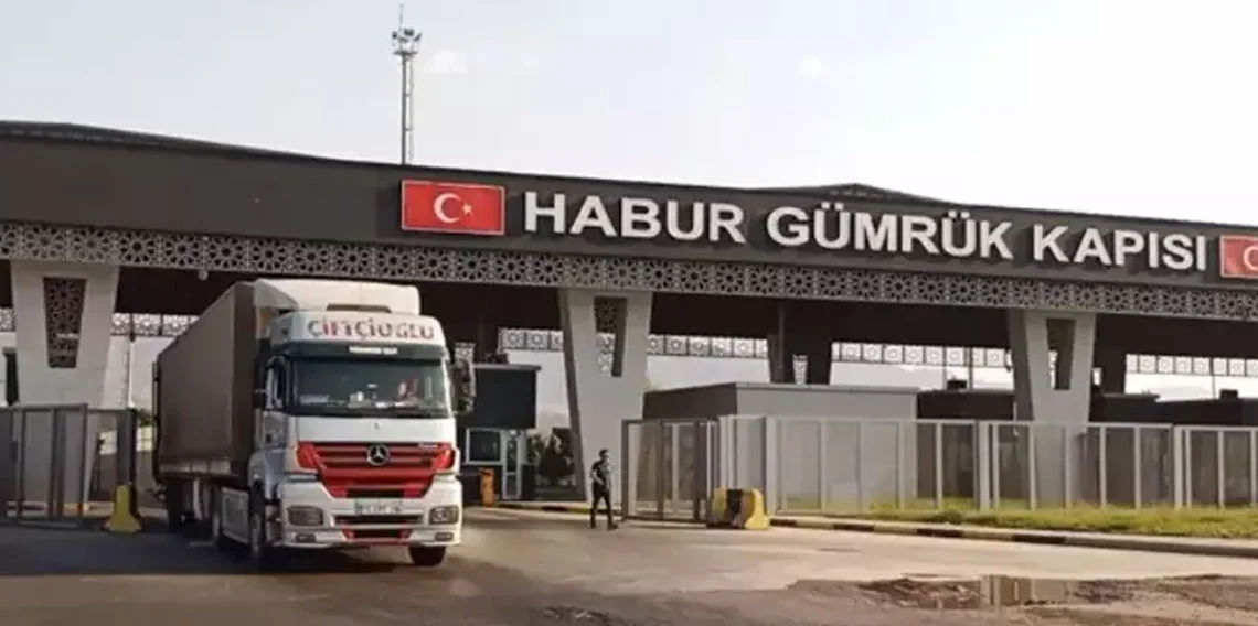 Türkiye'den Irak'a kargo geçişlerinin sağlandığı Habur Sınır Kapısı gümrük sahası