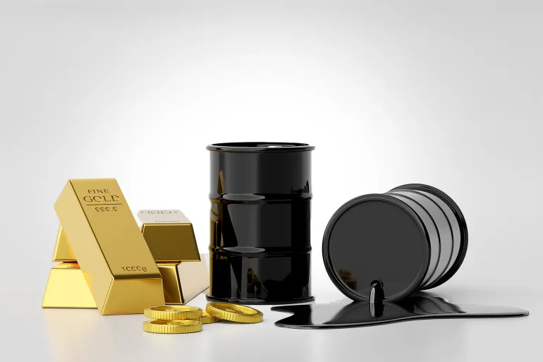 الدولار يواصل ارتفاعه في السوق العراقية وتأثيره على توقعات اليورو والنفط والذهب