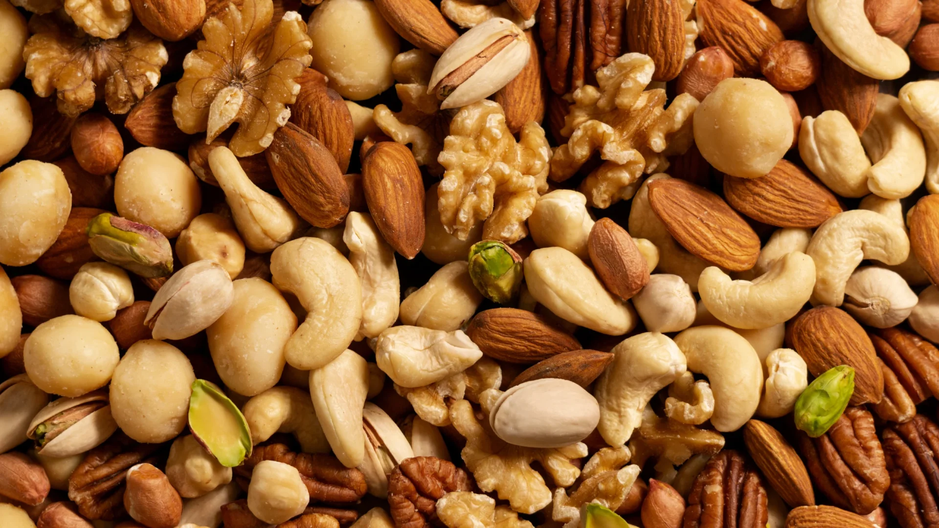 سوق المكسرات التركية , مجموعة من المكسرات